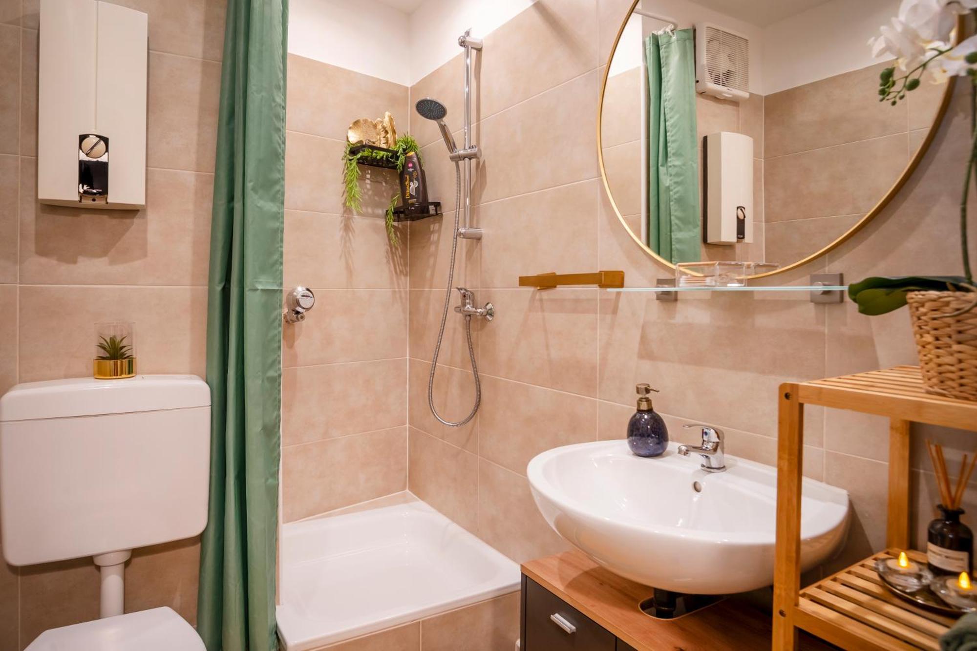 Premium Apartment Inspiriert Von Marilyn Monroe-Bremen City Center Bagian luar foto
